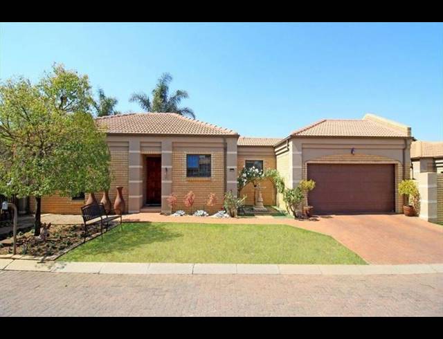 3 BEDROOM CLUSTER FOR SALE IN BARTLETT